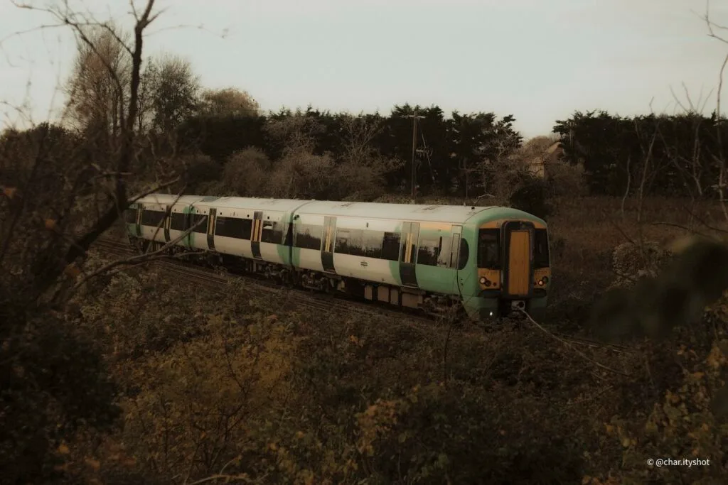 Urban textures and decay along hidden Havant walkway