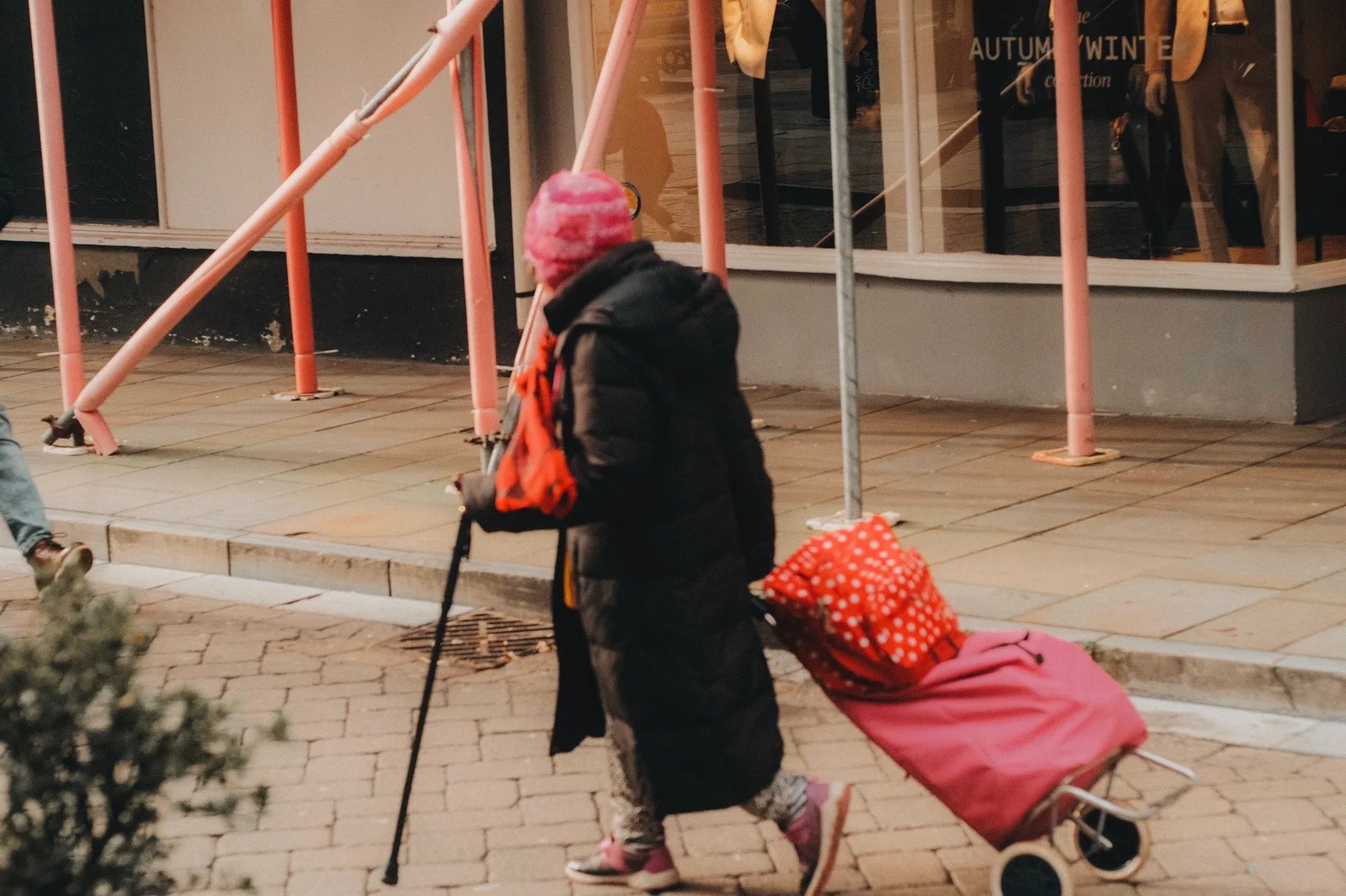 Candid street photo in Salisbury